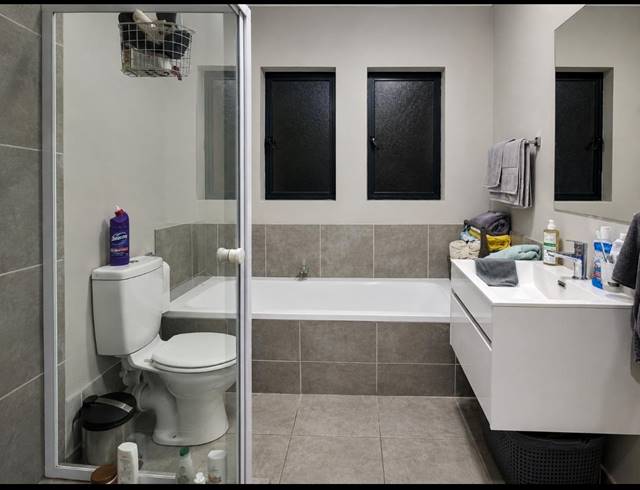 3 BEDROOM APARTMENT FOR SALE IN ARCON PARK
